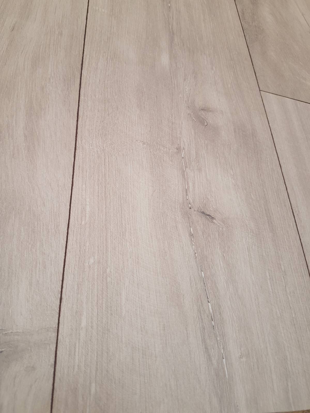 Stratifié Quick Step &#8211; Classic &#8211; Chêne Havanna naturel Guebwiller 0