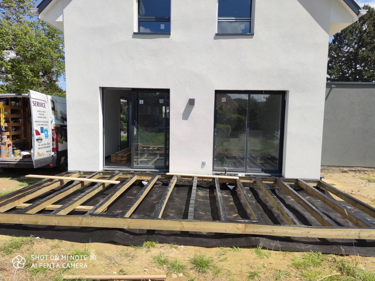 TERRASSE EN MELEZE DE SIBERIE- HAGENTHAL-LE-BAS Pfastatt 1
